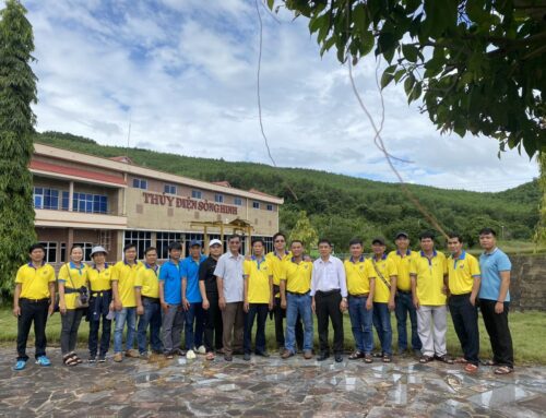 Khoa Điện và Tự động hóa tổ chức tham quan học tập tại các nhà máy thủy điện Sông Hinh và Sơn Giang